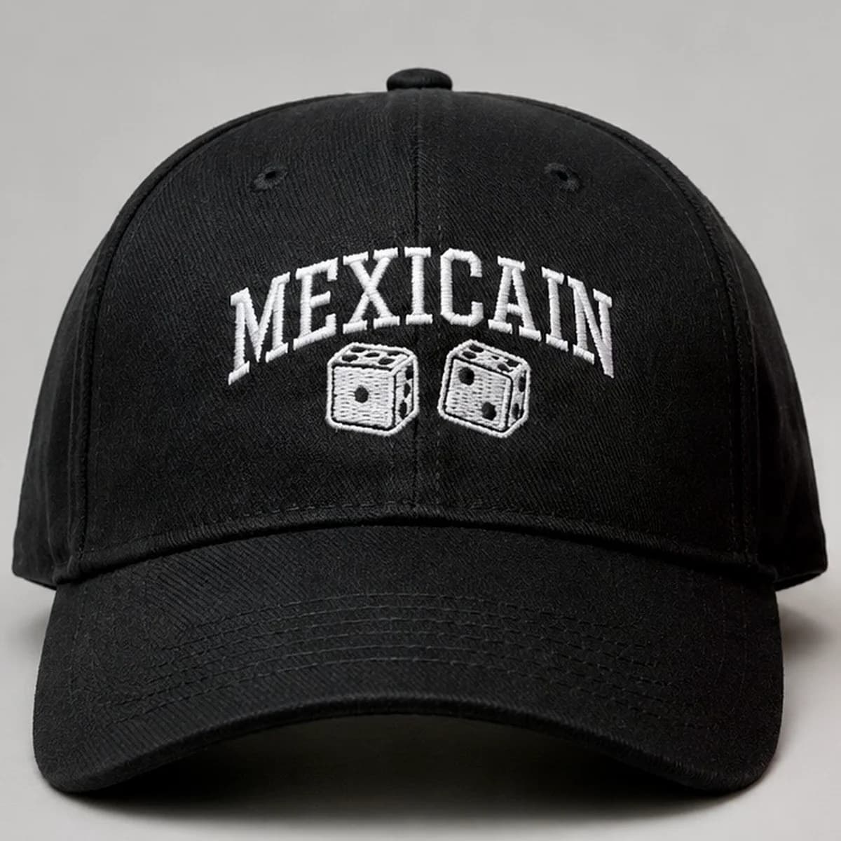 Casquette baseball noire avec lettrage MEXICAIN et dés brodés en blanc